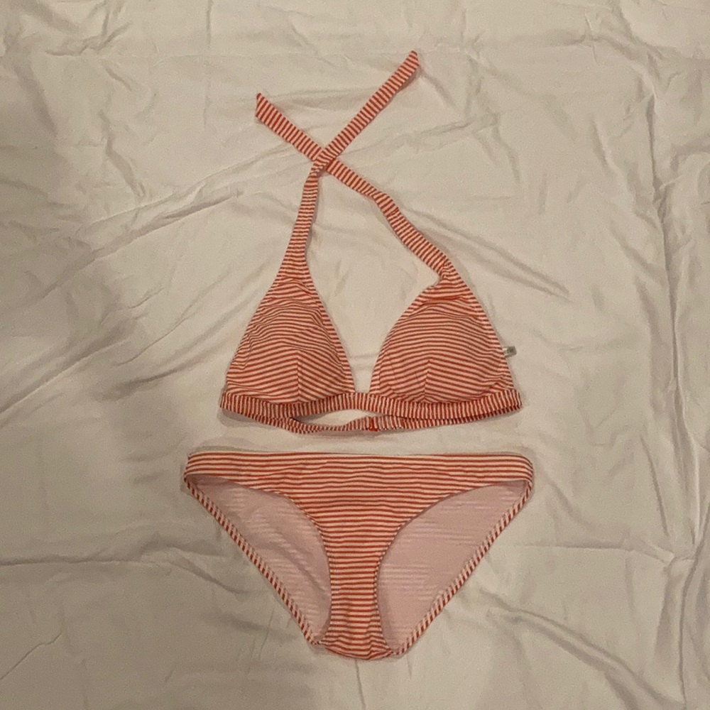 Aeire Bikini Bundle! Top: Large, Bottoms: Medium! White and pink striped!